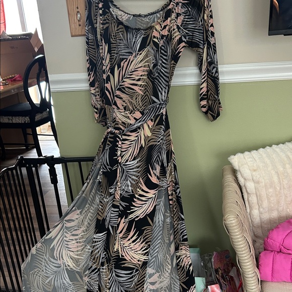 Fashion Nova Black and Pink Tropical Print Dress - Picture 2 of 3